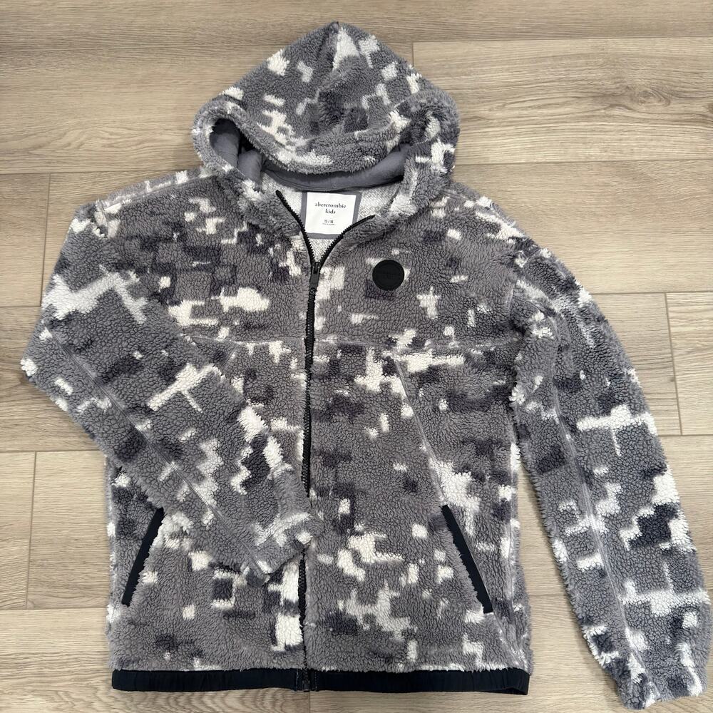 Abercrombie & Fitch Kids Sherpa Lined Zip Up Cozy Hoodie Gray White Camo 15/16